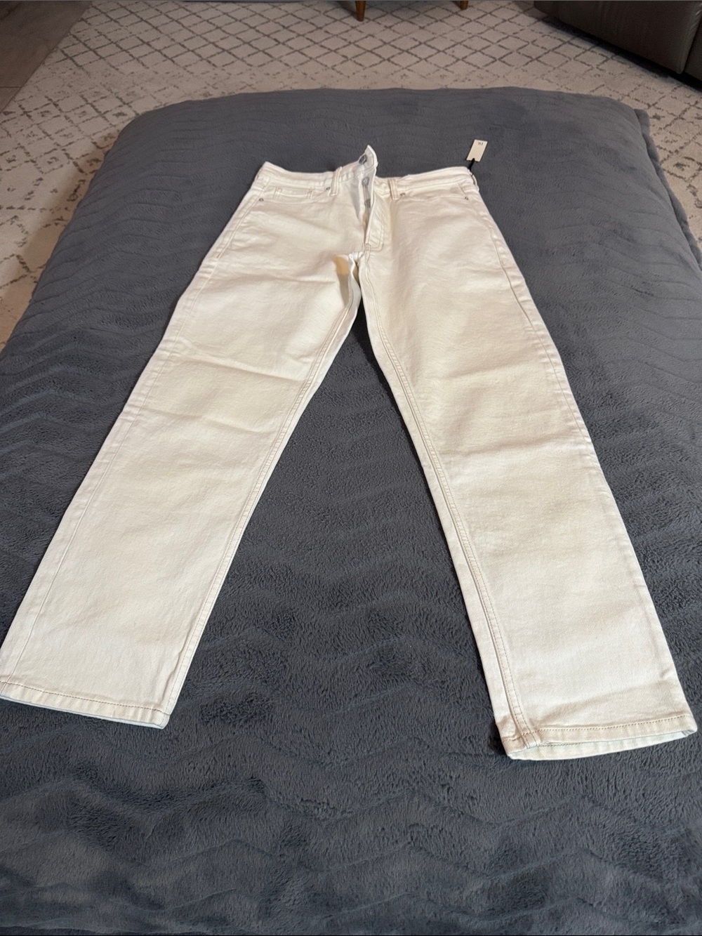 Banana Republic Straight Leg Jeans in Off-White